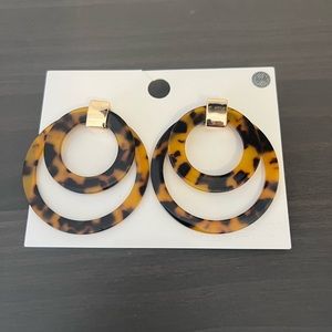 Large Fashion earrings in tortoise color